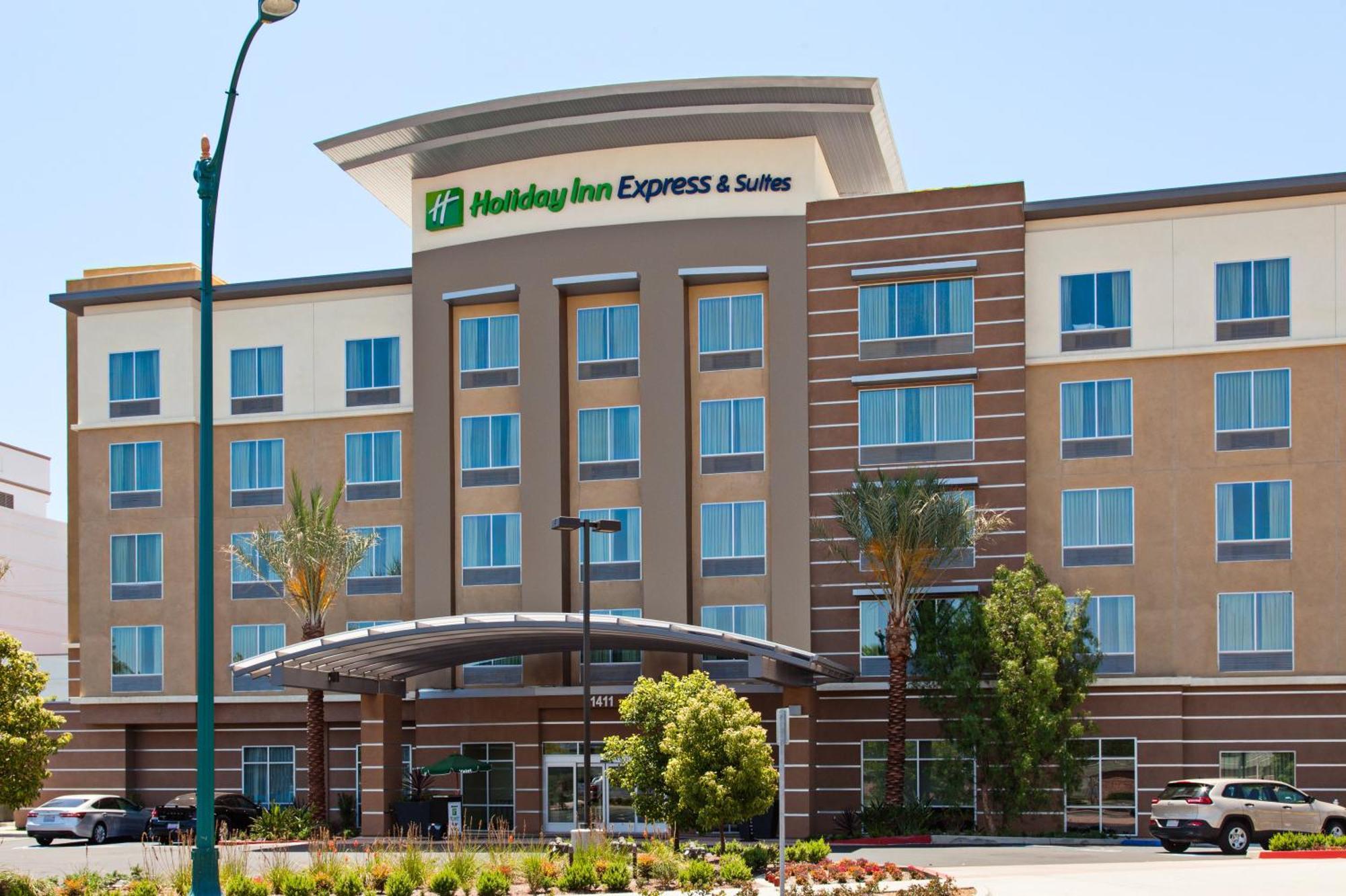 Holiday Inn Express & Suites Anaheim Resort Area By Ihg Buitenkant foto