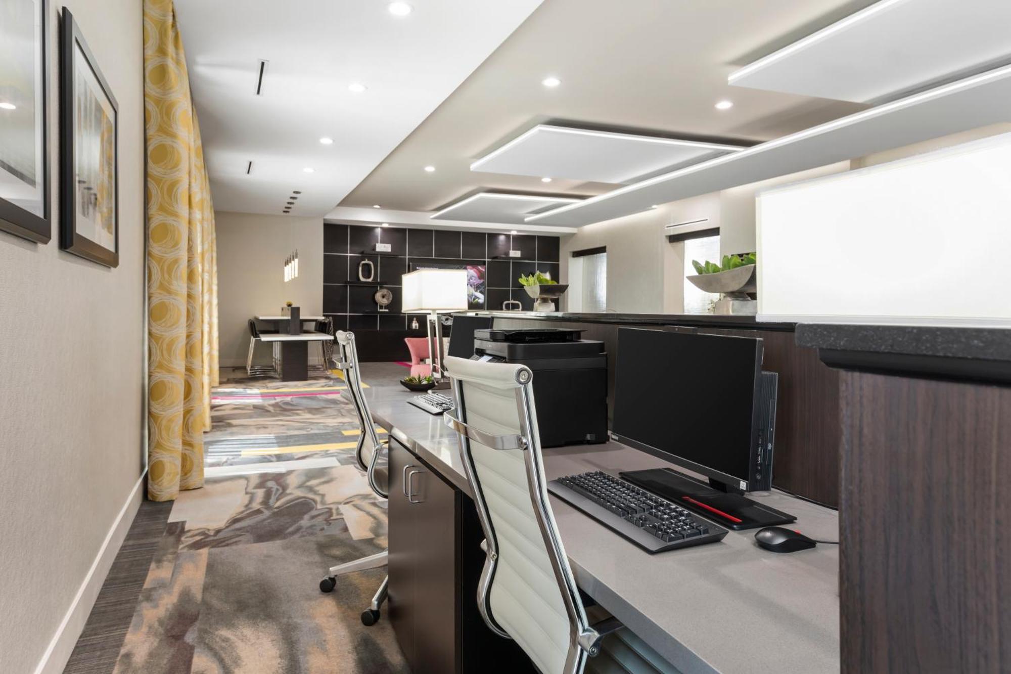 Holiday Inn Express & Suites Anaheim Resort Area By Ihg Buitenkant foto
